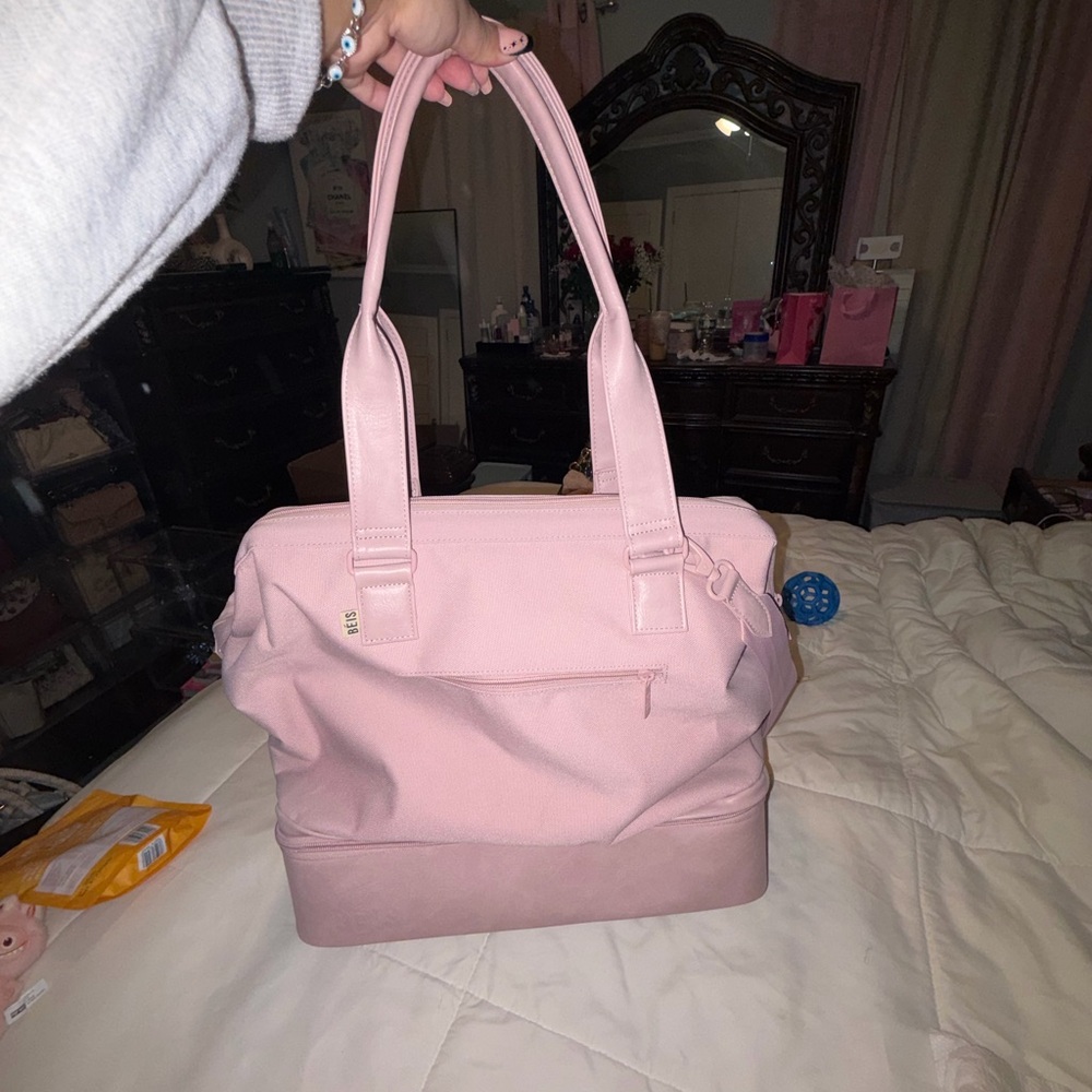 BEIS Mini Weekender in Atlas Pink